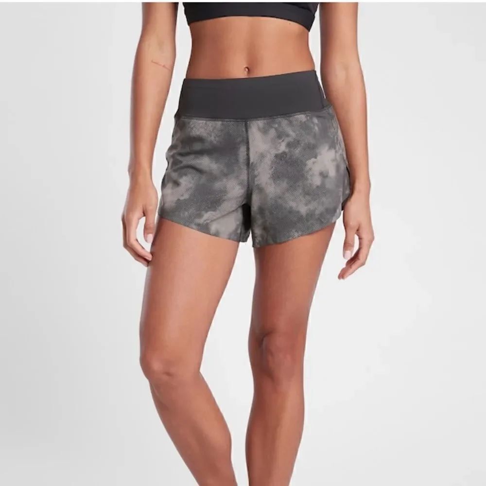 NWT Athleta Printed Run With It 3.5" Short 1X